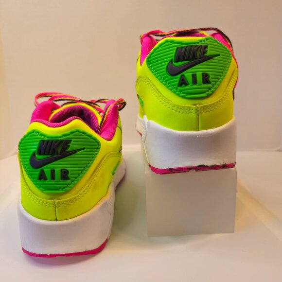 Nike Air Max 90 Leather GS Youth Size 5 Yellow Green Athletic Shoes CW5795-700 - Picture 6 of 9